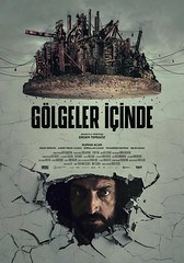 GÖLGELER İÇİNDE